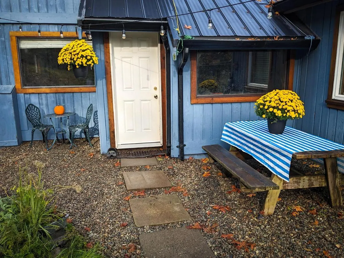 Nettledown Farms Bed & Breakfast Fulford Harbour 0*,